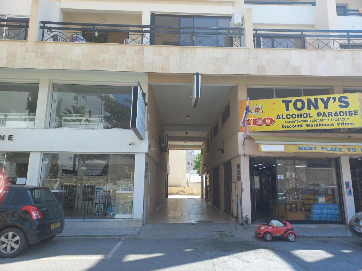 Sabine - Finikoudes 102 Διαμέρισμα Λάρνακα Εξωτερικό φωτογραφία